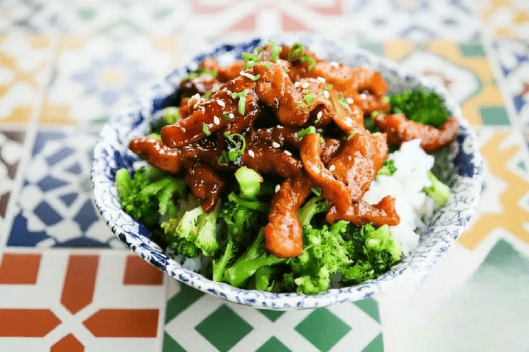 Easy Garlic Ginger Glazed Sticky Pork