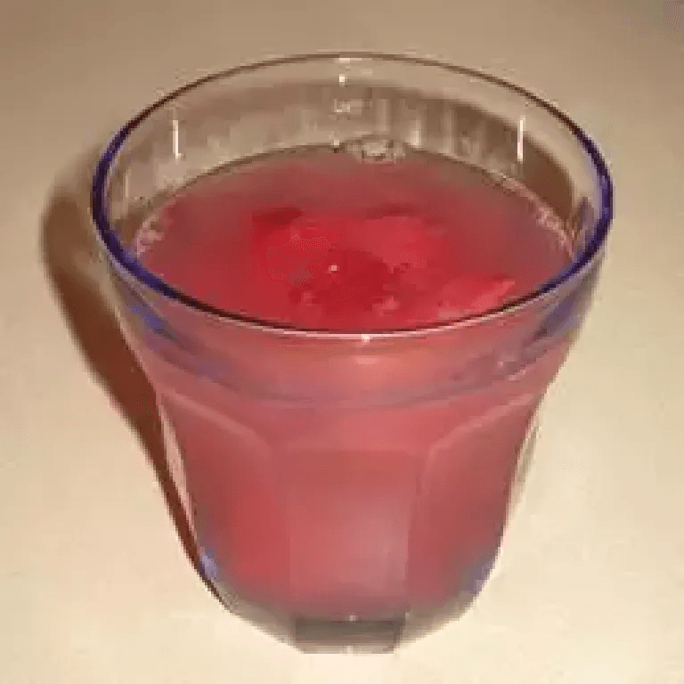 Simple Lemonade with Strawberries